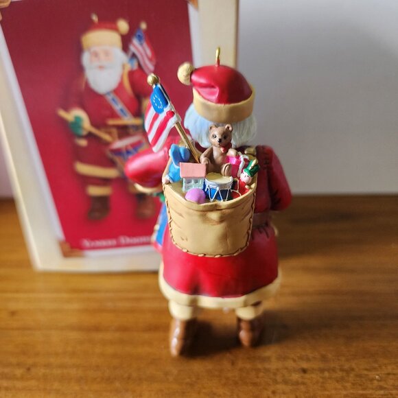 Hallmark Keepsake Christmas Ornament Yankee Doodle Santa 2005 NEW - Picture 6 of 7